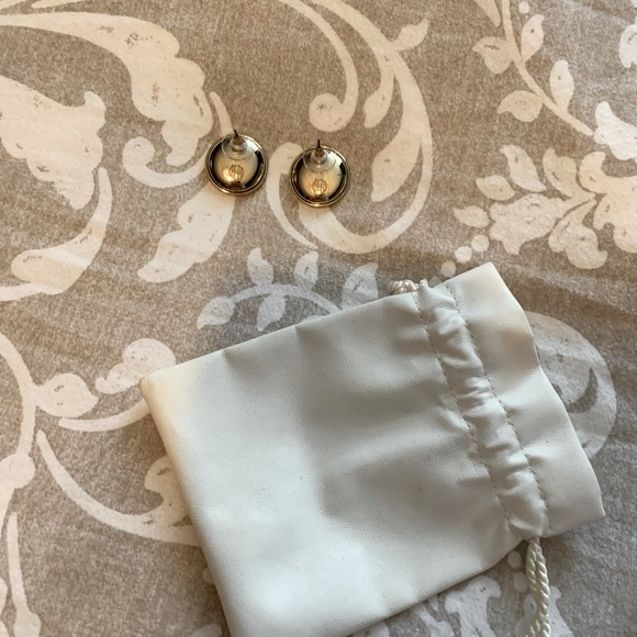 HOUSE OF HARLOW 1960, Gold Sunburst Leather Earrings - Picture 4 of 5